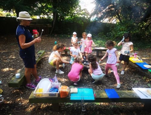 Forest school Summer Club Rydes Hill 3