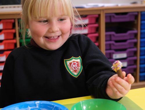 Nursery baking poppies Rydes hill prep 11 of 20