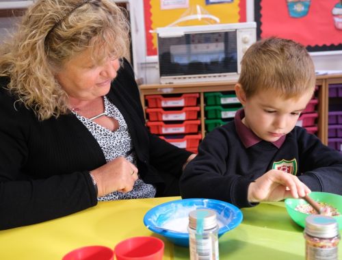 Nursery baking poppies Rydes hill prep 20 of 20